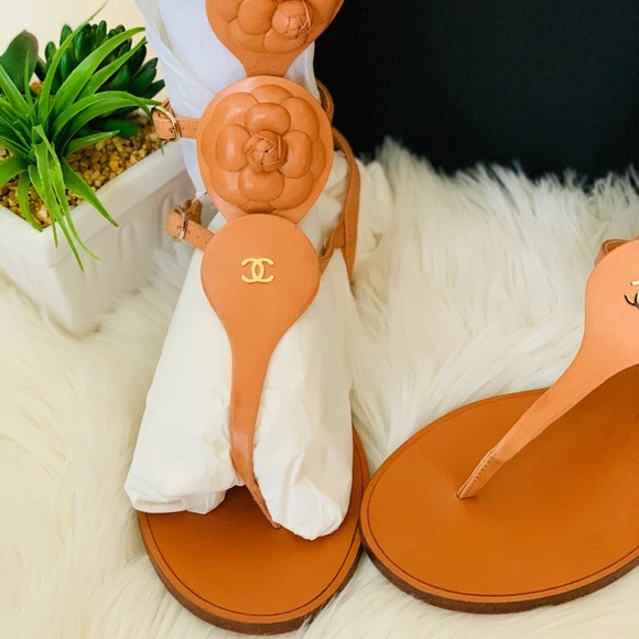 SOLD!🍾🥂3xHost Pick🥳Chanel Camilla Sandals - Picture 2 of 12